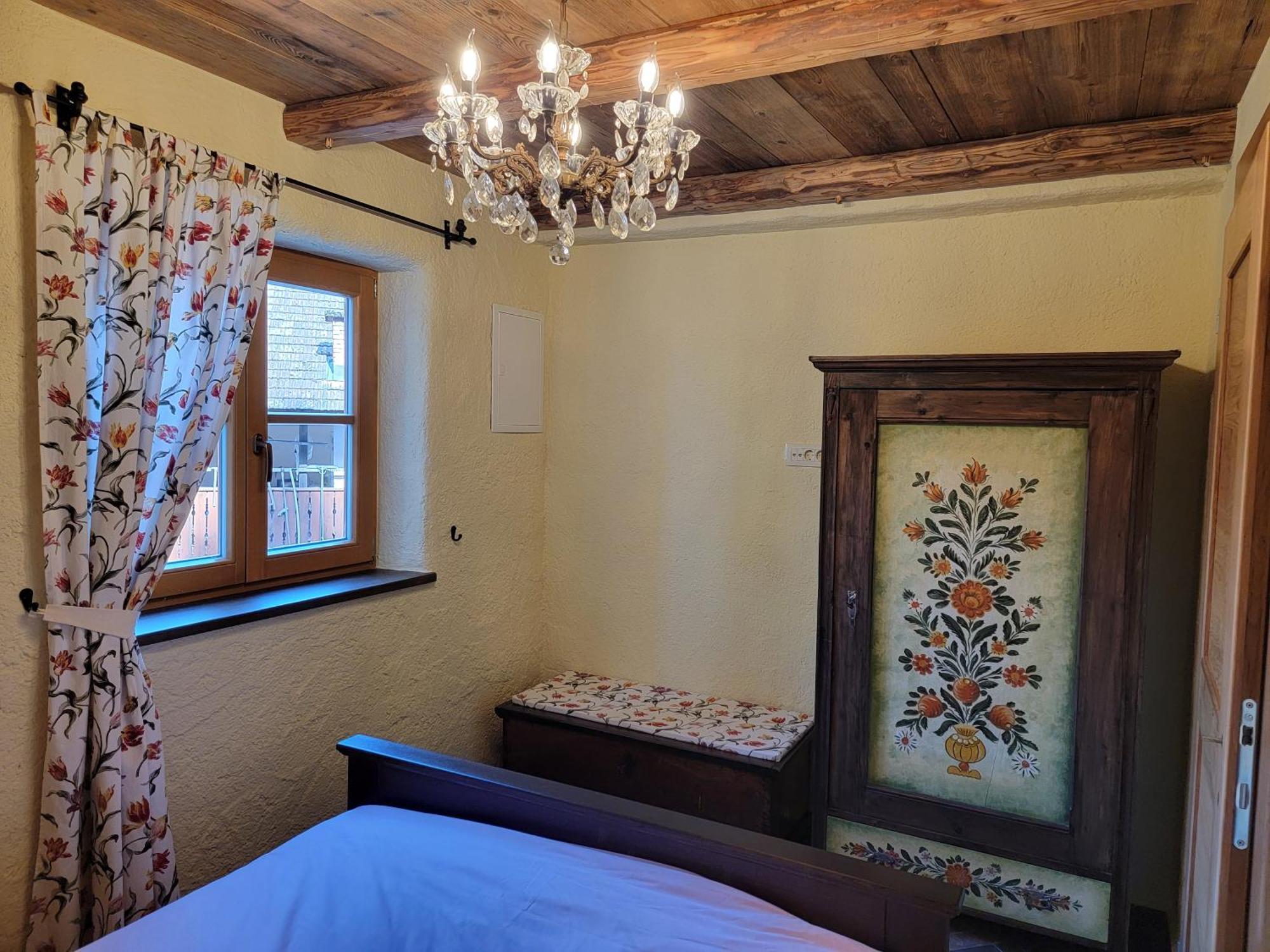Rose Garden Apartment Ljubno Bagian luar foto